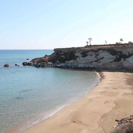 Modern Studio Apartment Armonia Court Paralimni Exterior foto