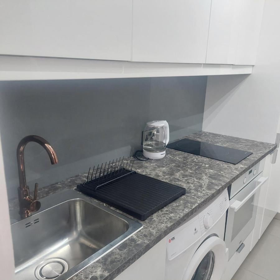 Modern Studio Apartment Armonia Court Paralimni Exterior foto